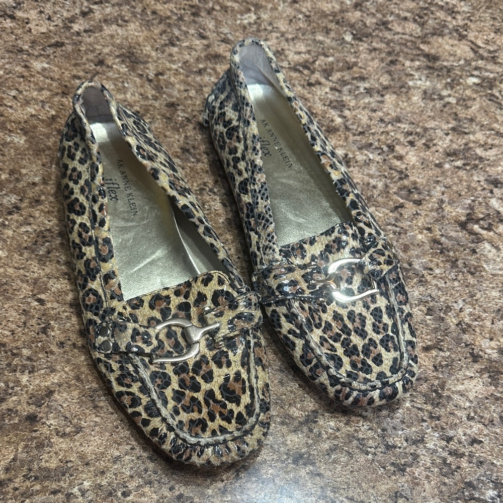 NWOT Anne Klein Greater Iflex Leopard-Print Slip-On Loafers in Tan and Black 8